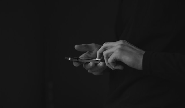 Codévelopper et optimiser des pratiques d’accompagnement pour des proches d’adhérents aux théories du complot